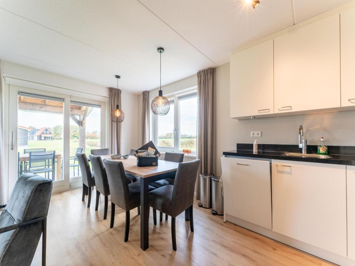 Holiday Home In Scherpenisse With Bubble Bath Exterior photo